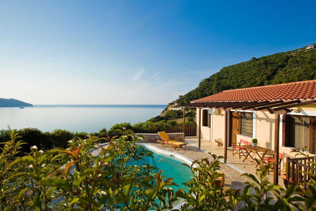 Porto Skopelos Villas エクステリア 写真